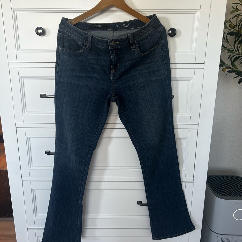 Simply Vera Vera Wang boot cut mid-rise jeans.
